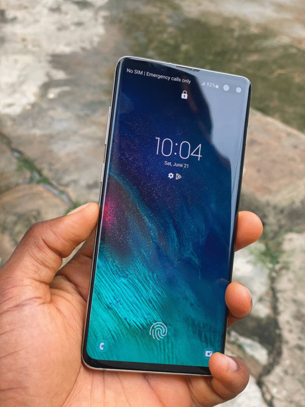 Samsung S10 Plus - Image 3